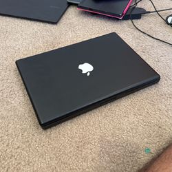 Vintage Late 2006 MacBook