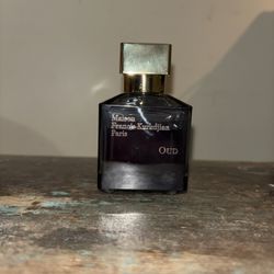 OUD Perfume