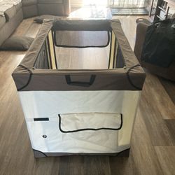 Collapsible Dog Kennel/Crate