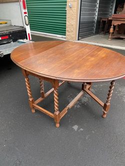 Early 20th C. English Oak Drop-leaf Gateleg dining table