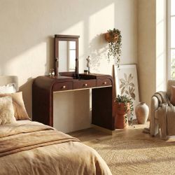 Hilma 38.8" Makeup Vanity Set with Flip-Top Mirror and Hidden Storage