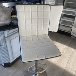 DINNING ROOM TABLE & 8 CHAIRS