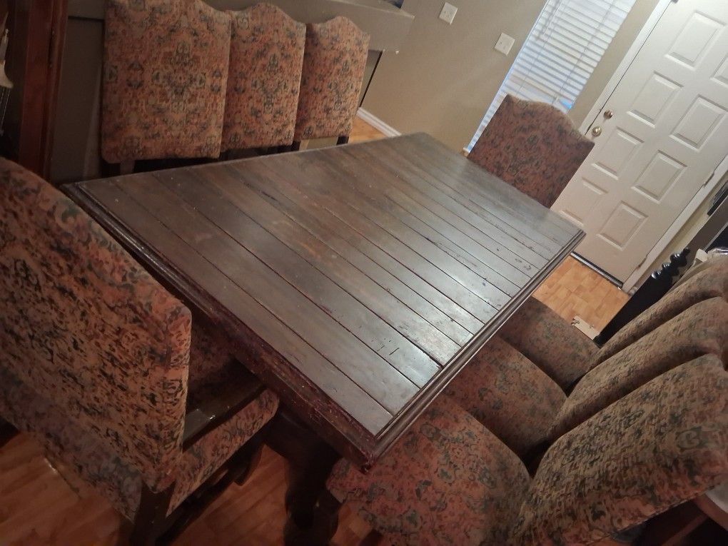 Rustic Dining Table +Chairs