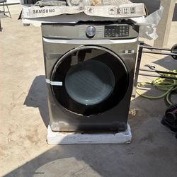 Samsung DVE45B6300P $350