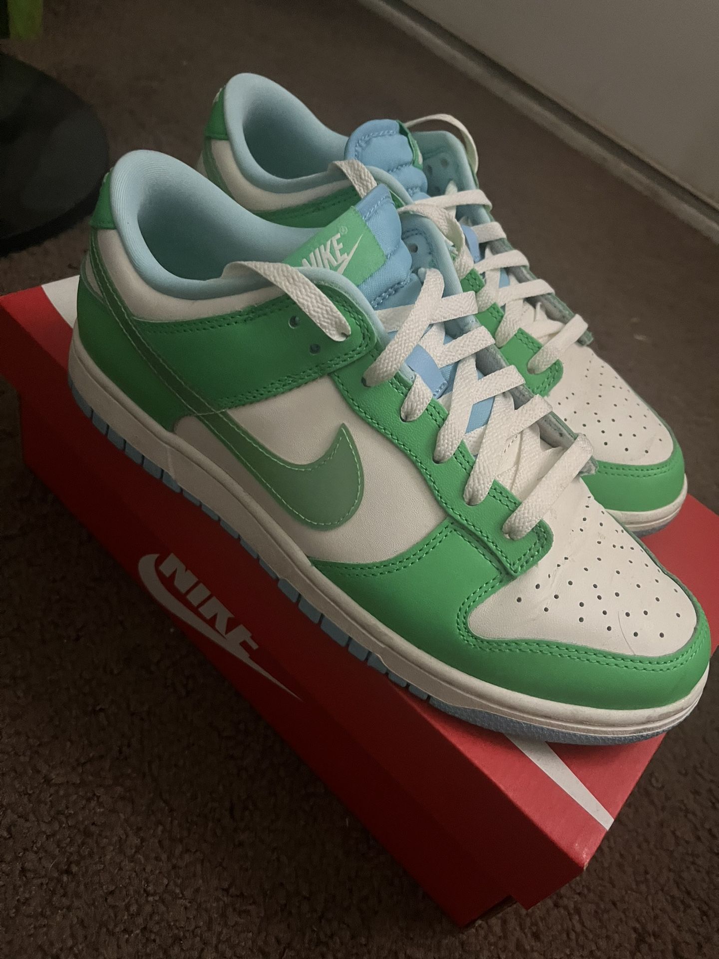 Nike Kinda New Release Edition
