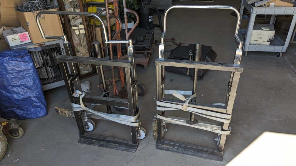 Strongway Furniture/ Machine/ Safe Lifter/ Mover Dolly