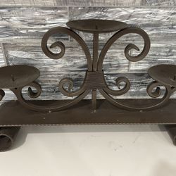  Beautiful Iron Candle Holder 