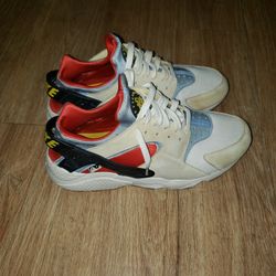 Nike Huarache Size 10