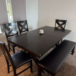 Dining Room Table 