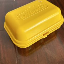 Tomy Hide And Squeak Eggs Toy