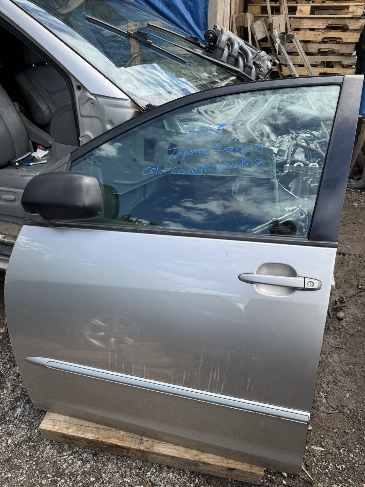 Driver Side Door 2005 Toyota Sienna