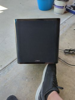 Yamaha Subwoofer model no. NS-WSW41 