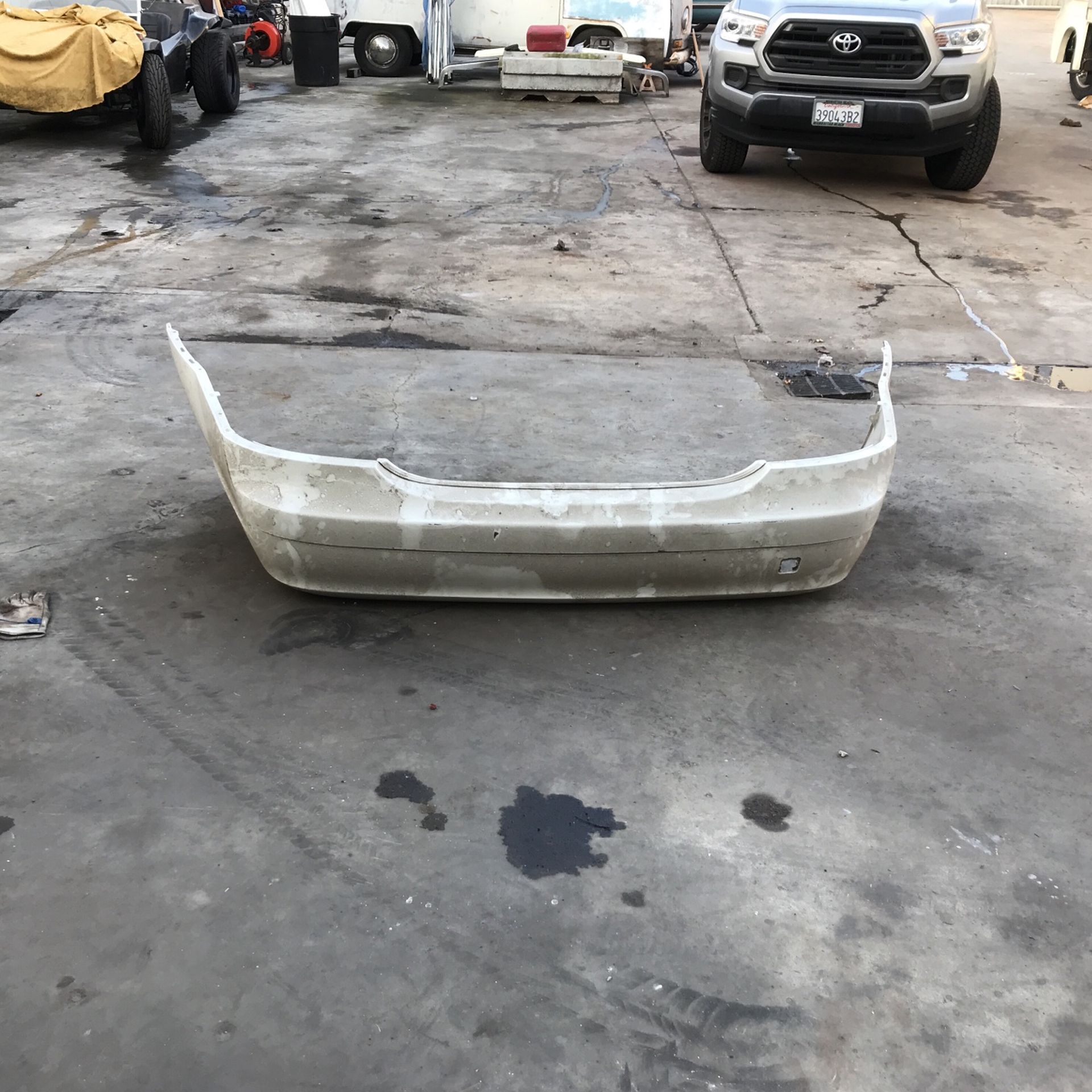 2007 Mercedes 500 Rear Bumper Skin