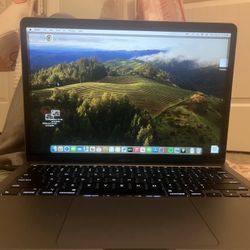2020 MacBook Air 13” i5 8GB RAM – Battery Stuck at 1%