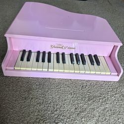 Pink Piano Vintage 