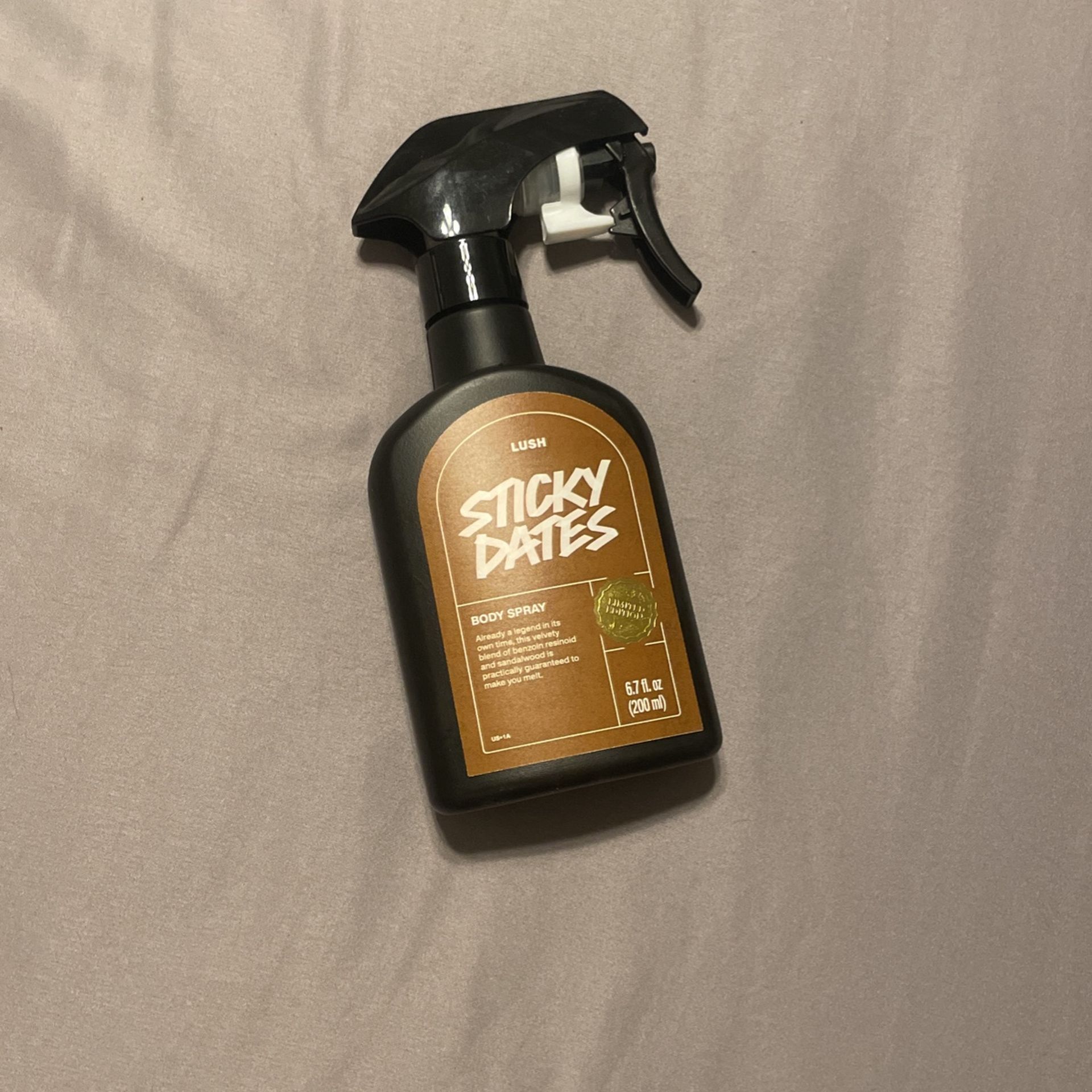 Lush Sticky Dates Body Spray