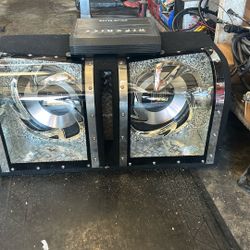 Dual Speaker Box With Amp