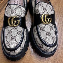 Gucci Loafers Size 6.5 In Women