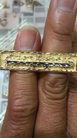 10k gold bouble ring 8.3 grams