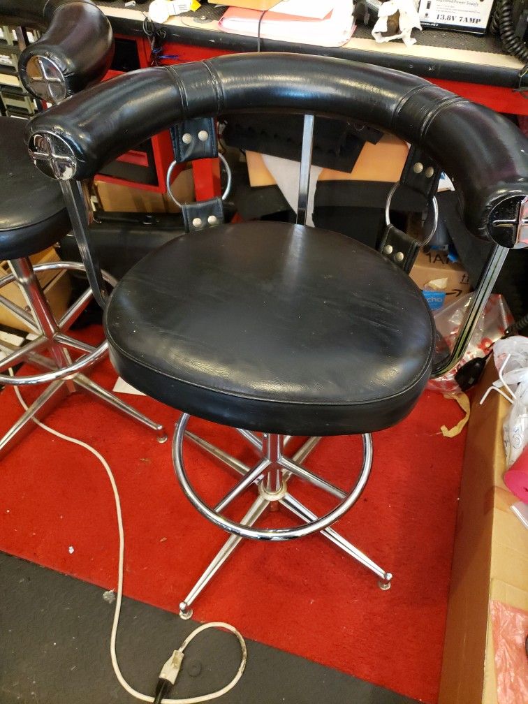 Set of 2 adjustable bar stools