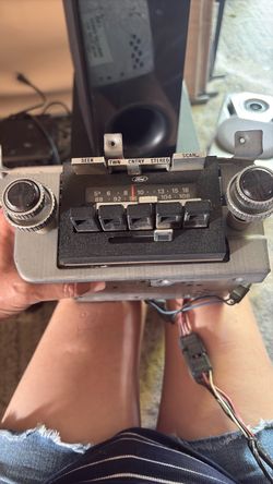 Vintage Ford AM/FM Stereo Car Radio 7719