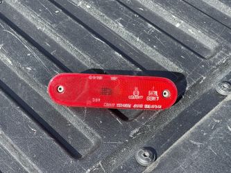 OEM Mazda Miata Rear Side Marker (Red) - NA / NB (1(contact info removed))