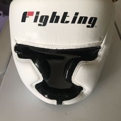 Boxing head gear L/xl never used