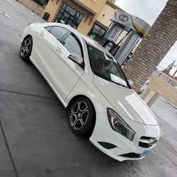 2014 Mercedes-Benz CLA
