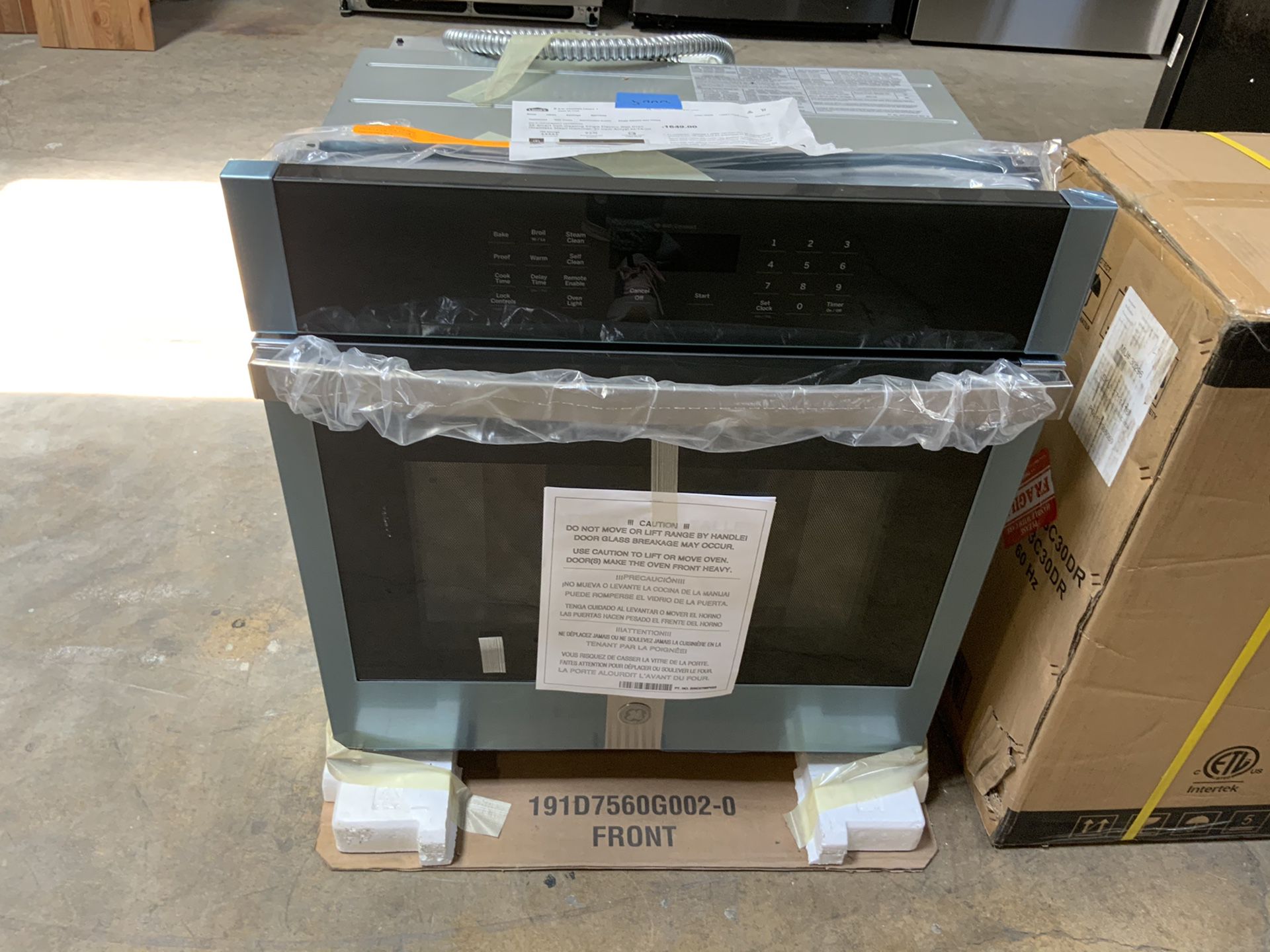 GE electric wall oven $999