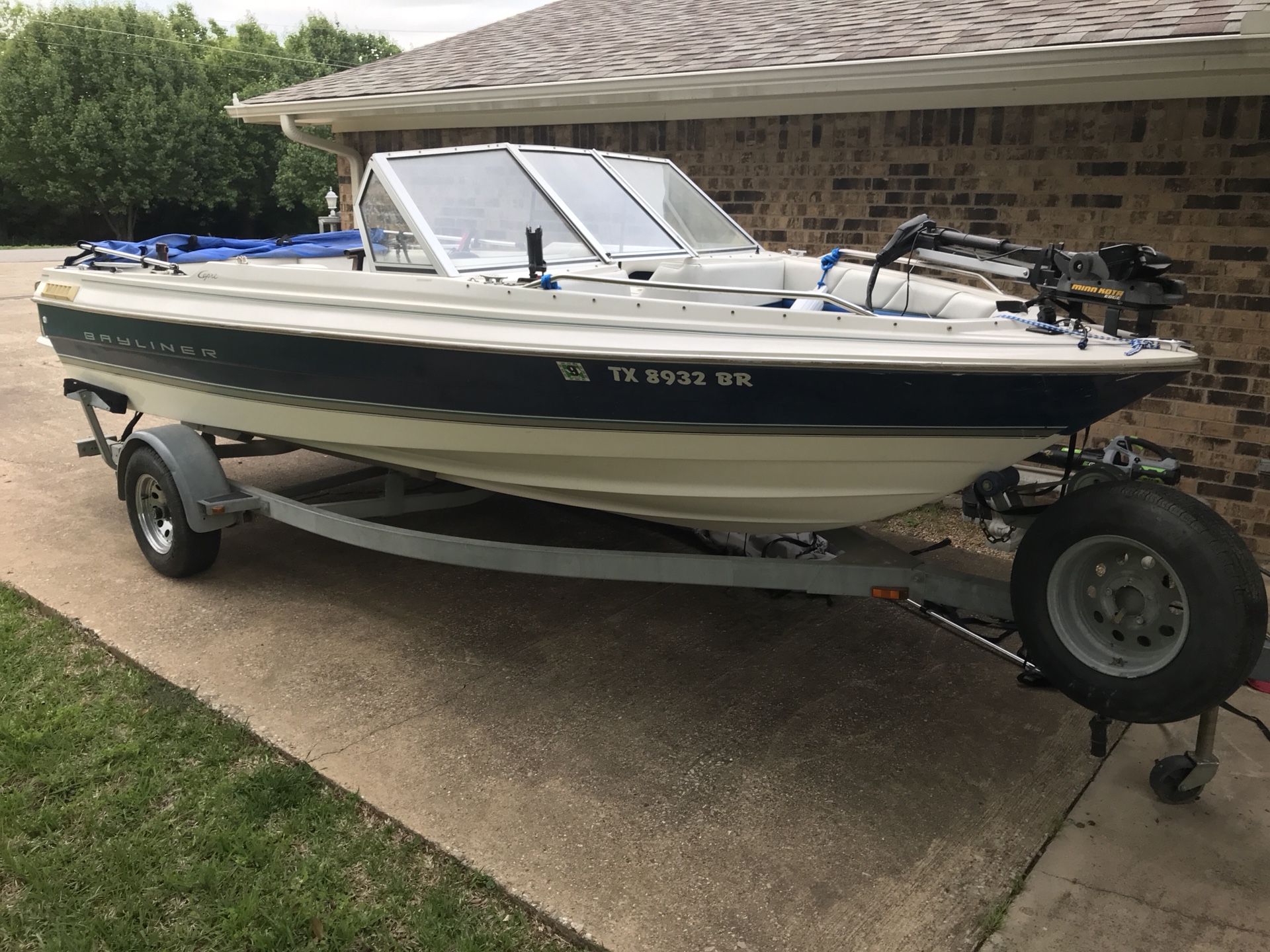 1998 Bayliner - Fish and Ski - 1954 CL SPORTSMAN