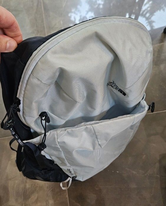 The North Face Zephyrus 26 Daypack for Sale in Seattle, WA OfferUp