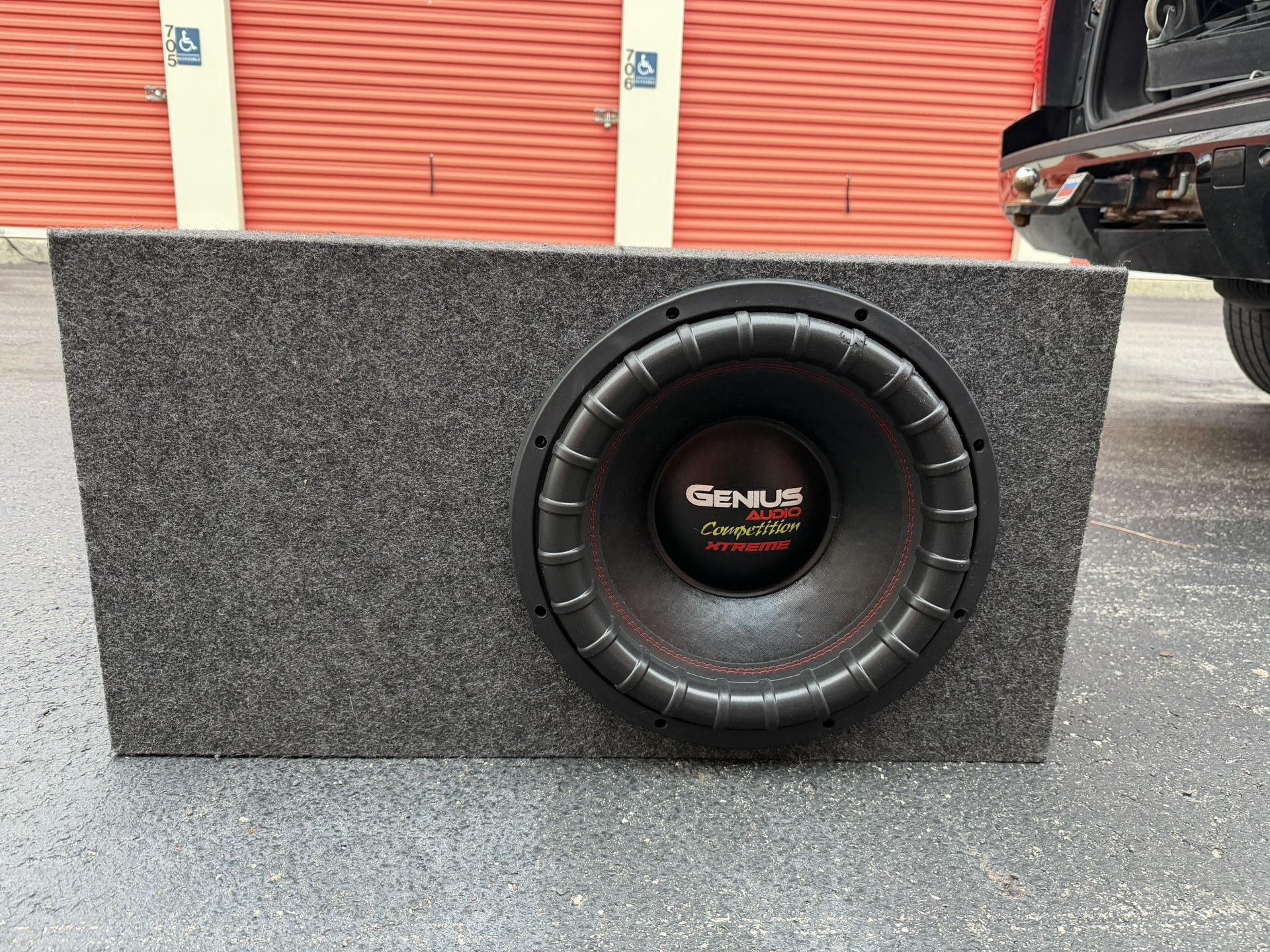 Must hear 15"Genius audio G10 in ported box 4k beast