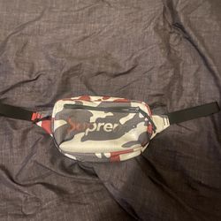 Supreme Fannypack