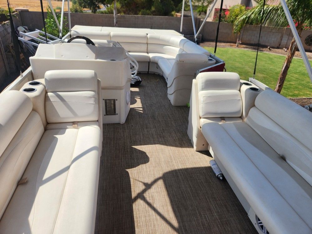24 ft pontoon 