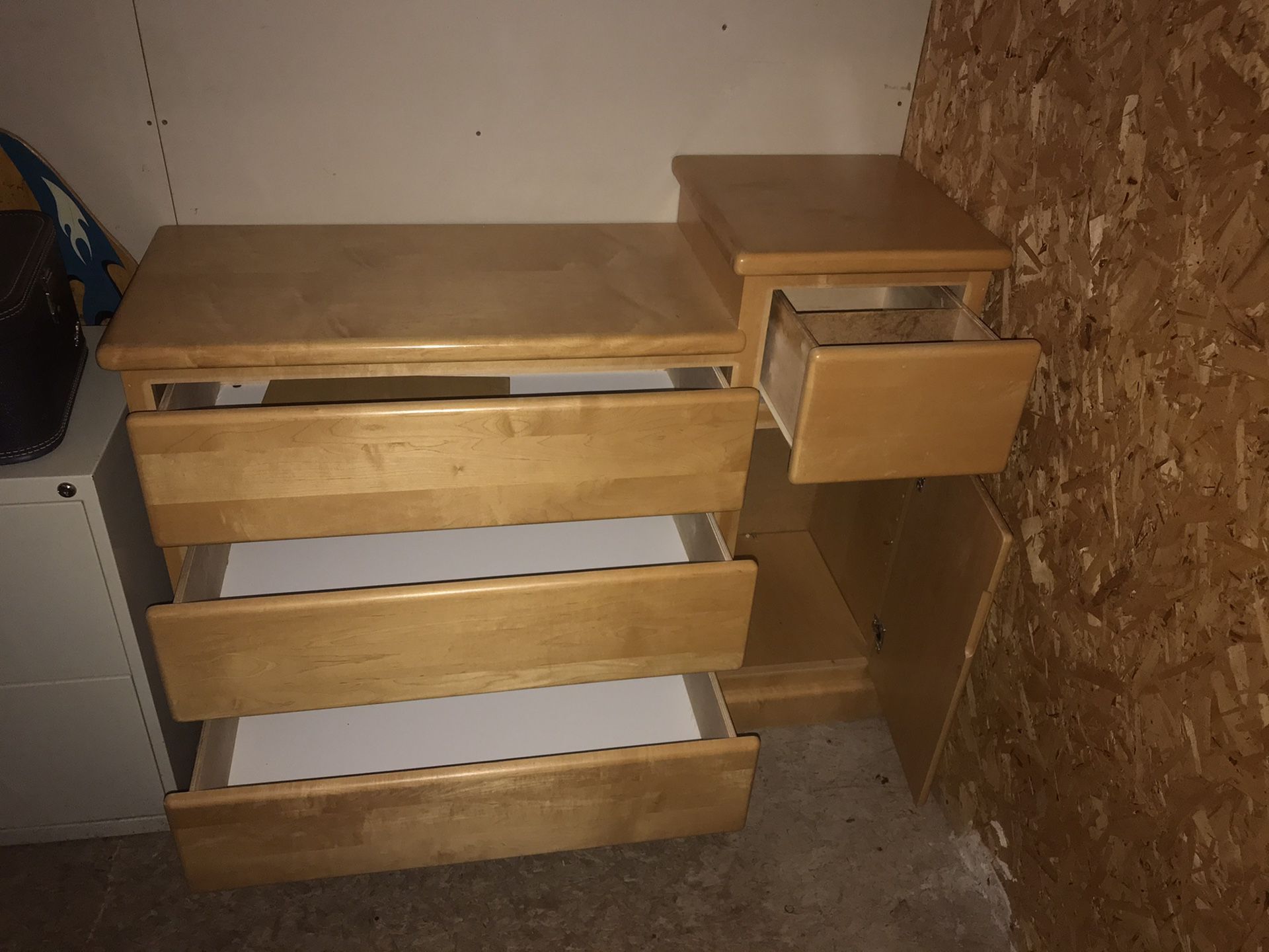 Baby dresser/ changing table