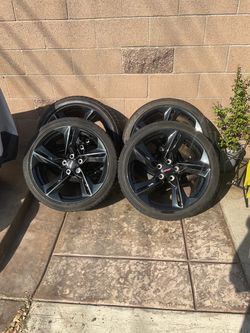 Camaro SS wheels 20 inch staggered