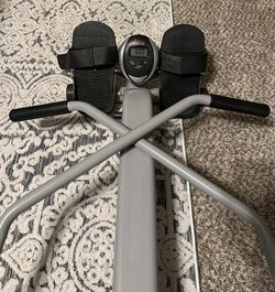 Exercise Rowing Machine