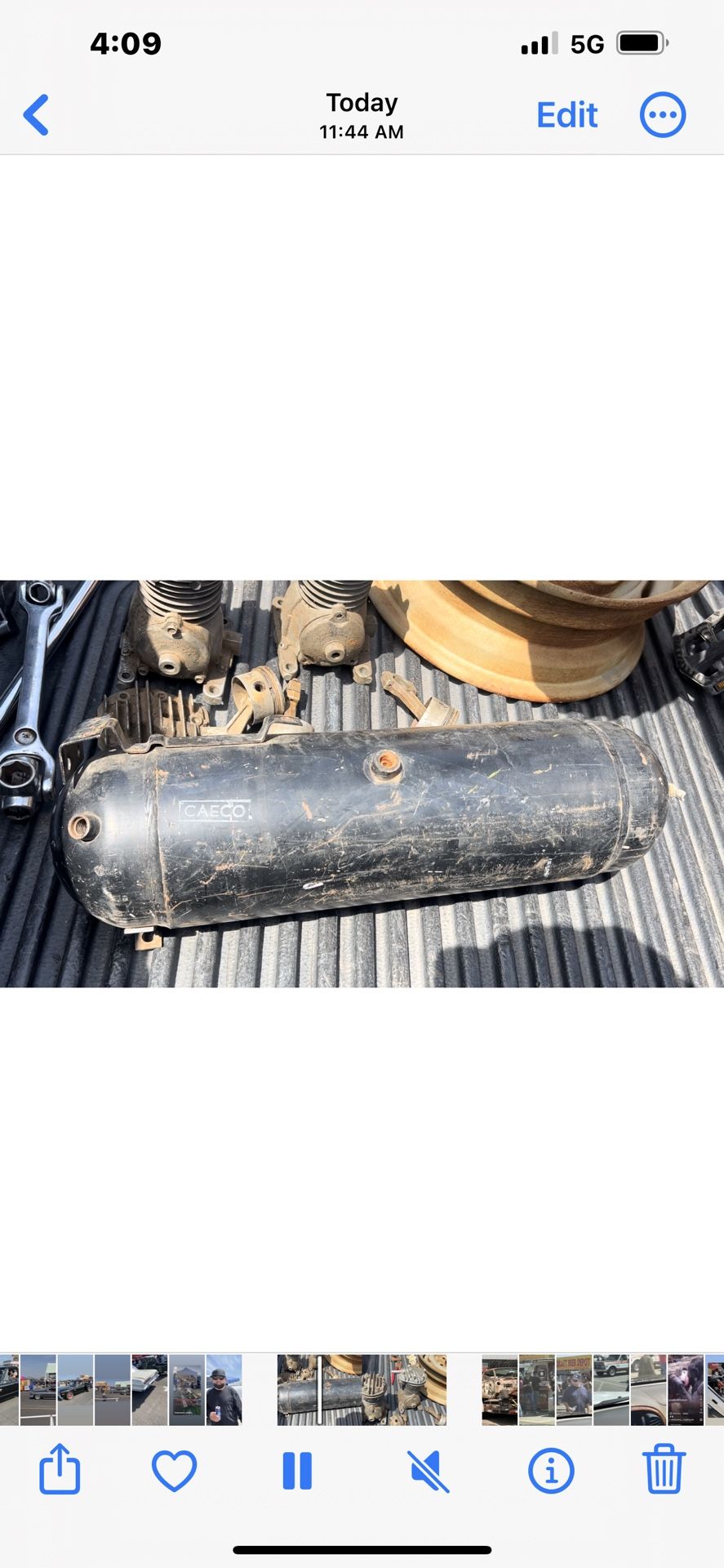 1 9 5 9 Chevrolet Level Air Tank And Pump