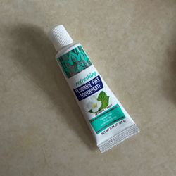 GuruNanda Fluoride-Free Toothpaste - Jasmine + Mint