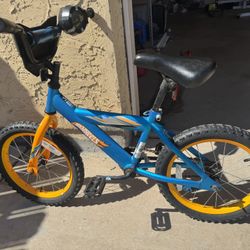 Kids Hot Wheels Bike with Training Wheels 