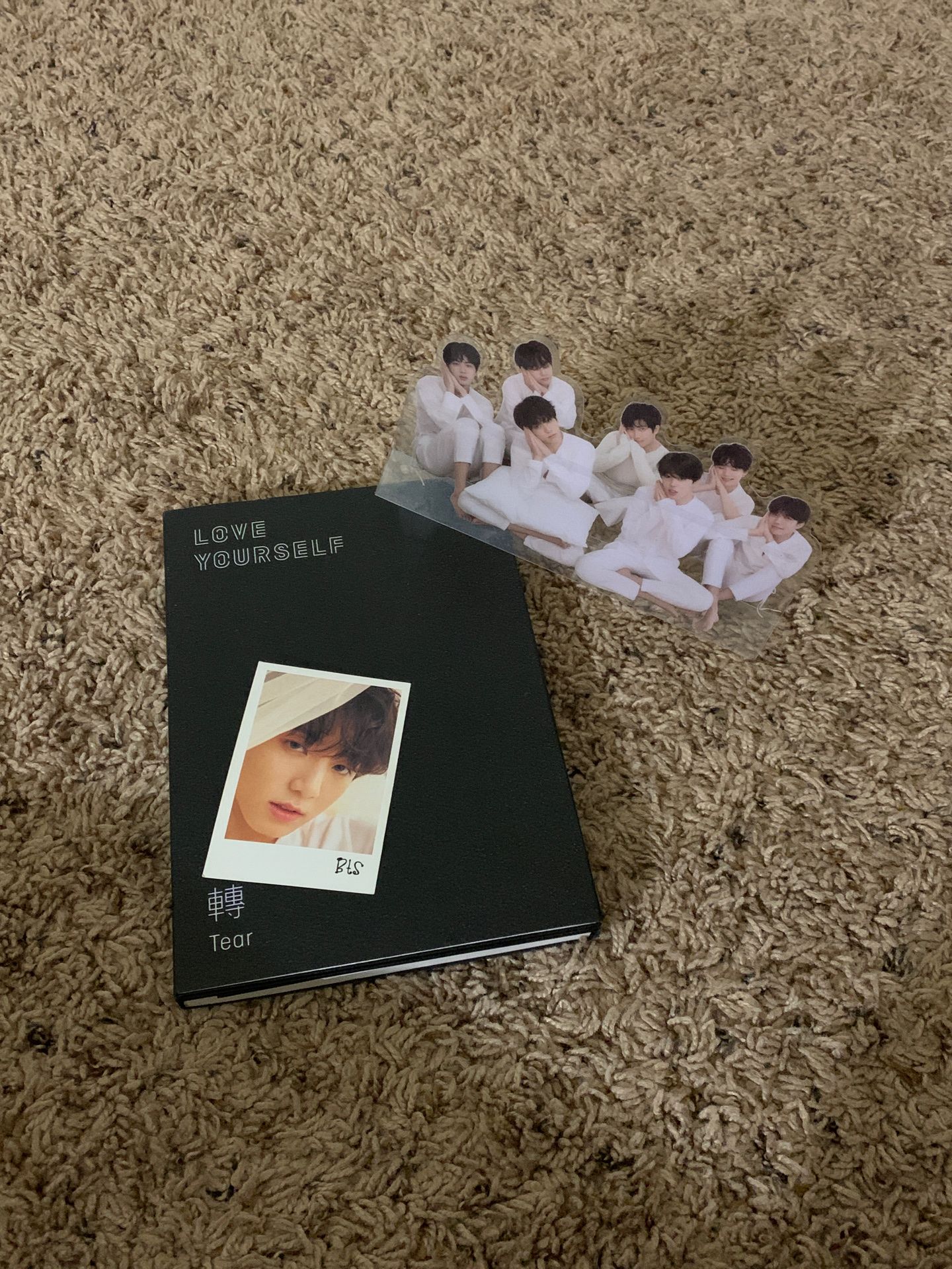 bts love yourself tear album (photocard BUT not from album)