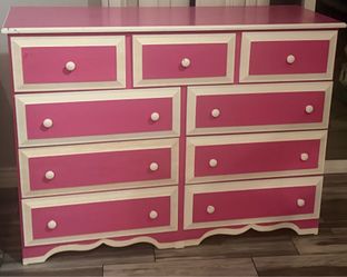 Beautiful solid wood dresser — very sturdy and well-built!