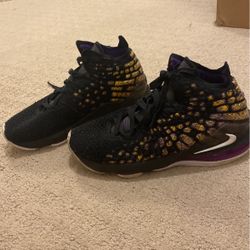 Nike Lebron 17 Lakers Basketball Shoes