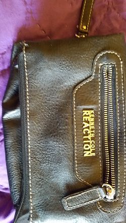 Kenneth Cole wristlet