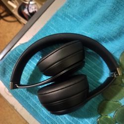 JBL Beats Solo 4 