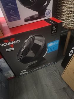 VORNADO 660 Whole Room Circulator Fan new