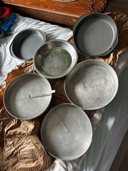 Mixed Lot of Round Baking Pans