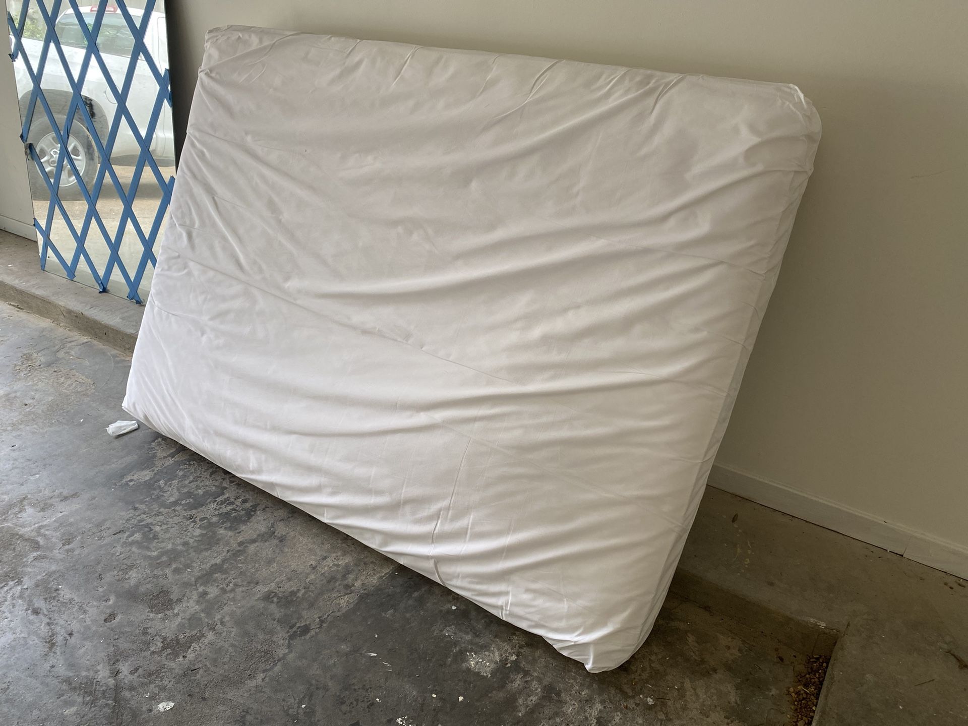 Full Bed Mattress Serta 