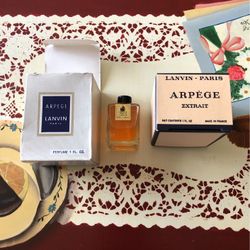 Vintage Arpege  Lanvin 1 Fl Oz Perfume