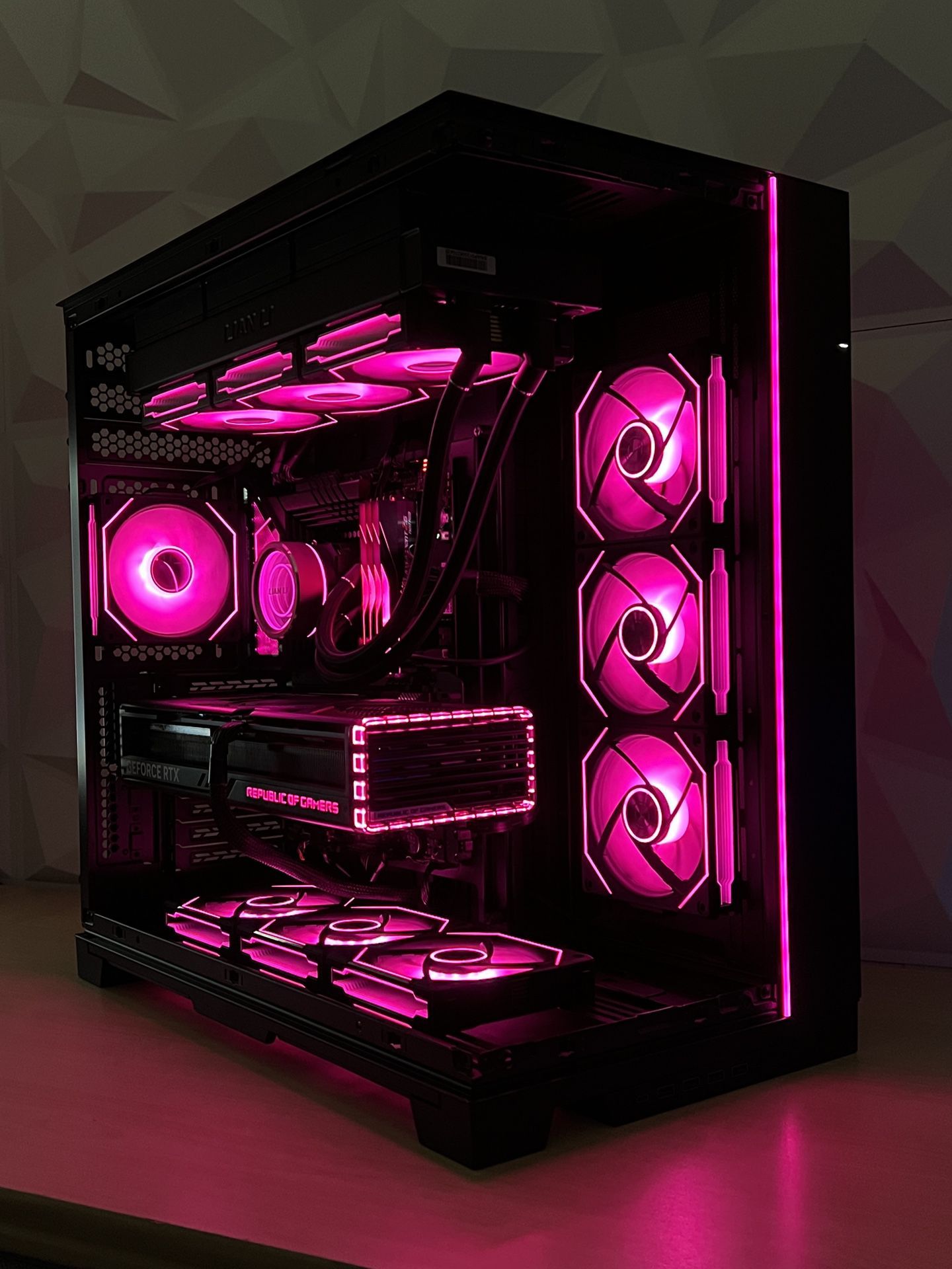 🦊 FOX 03 🦊 TOP HIGH END GAMING PC | DESKTOP | COMPUTER | RIG | AMD RYZEN 9-9950X3D | NVIDIA RTX 5090 | 64 GB DDR5 RAM | 2 TB SSD | 360MM AIO.